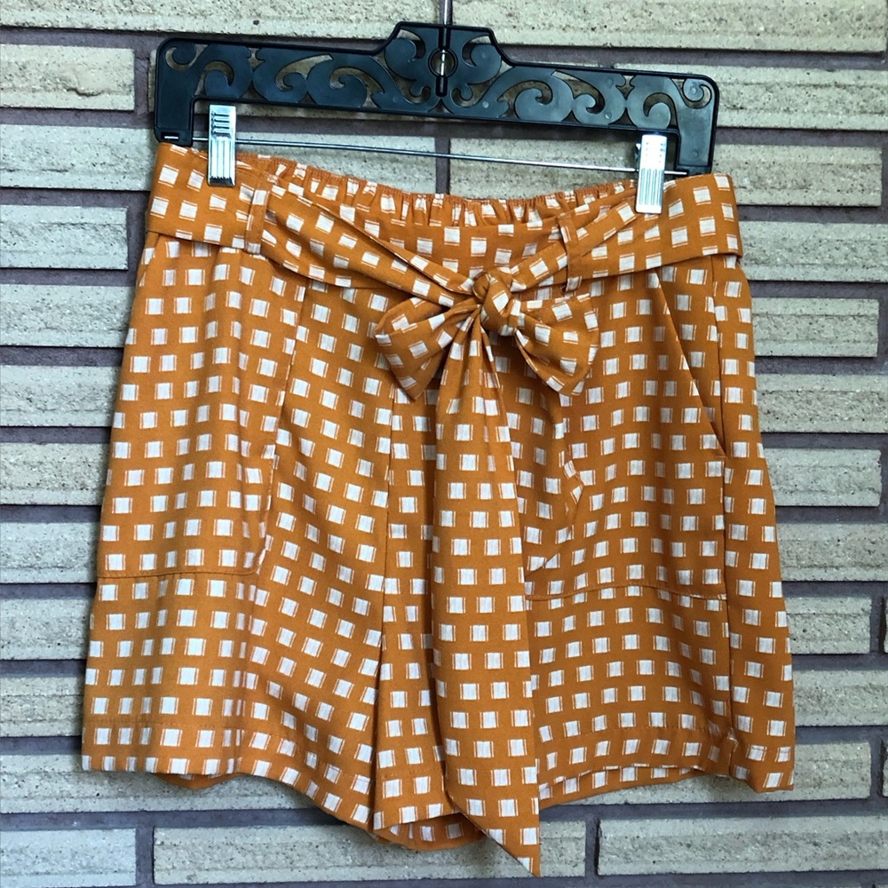 Geometric Orange/White Square Shorts - Med - Women's Shorts - Size 8 - Summer